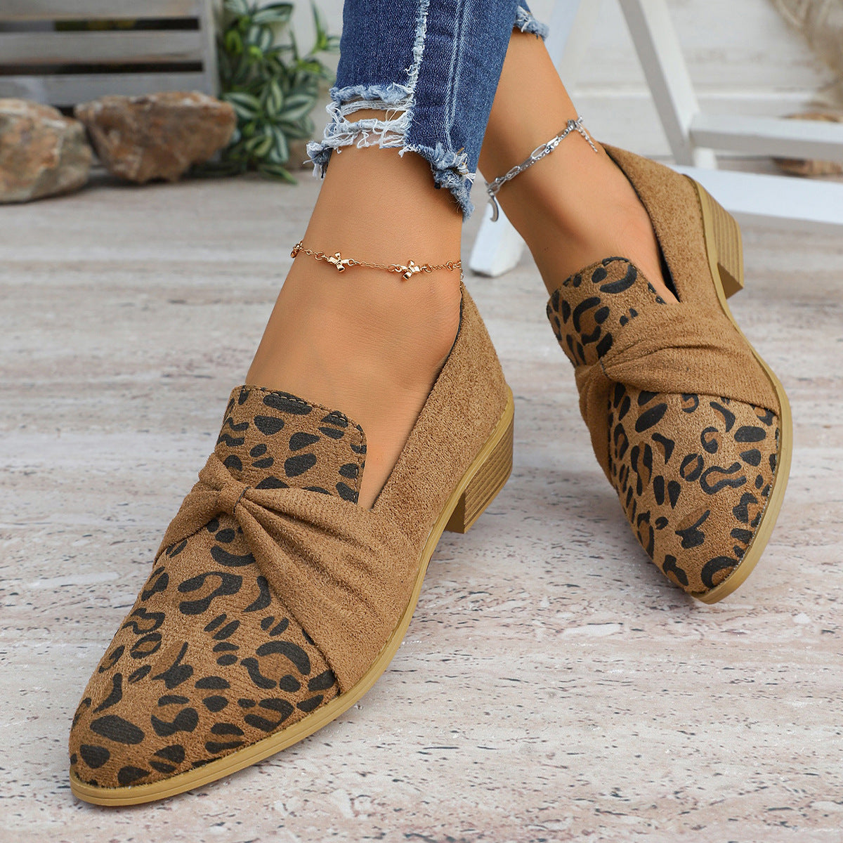 Women’s Leopard Chunky Heel Loafers with Gold Chain – Slip-On Pointed Toe Pumps
