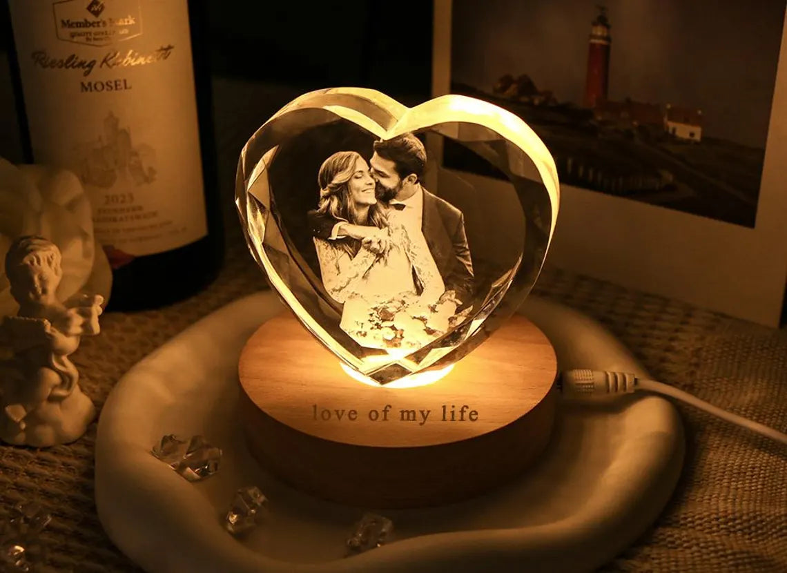 Coração de Cristal 3D Personalizado com Foto e Luz LED – Presente Romântico para Casal